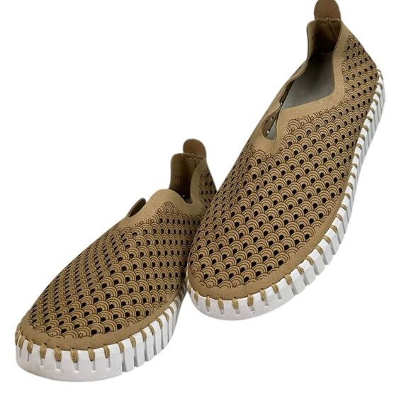 Ilse Jacobsen Tulip Slip On Suede Sneaker Latte Size EUR 39 / US 9 - Picture 2 of 10